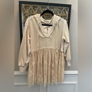 Gimmicks oversized Fleece and Lace Hooded Top with side slits in the lace